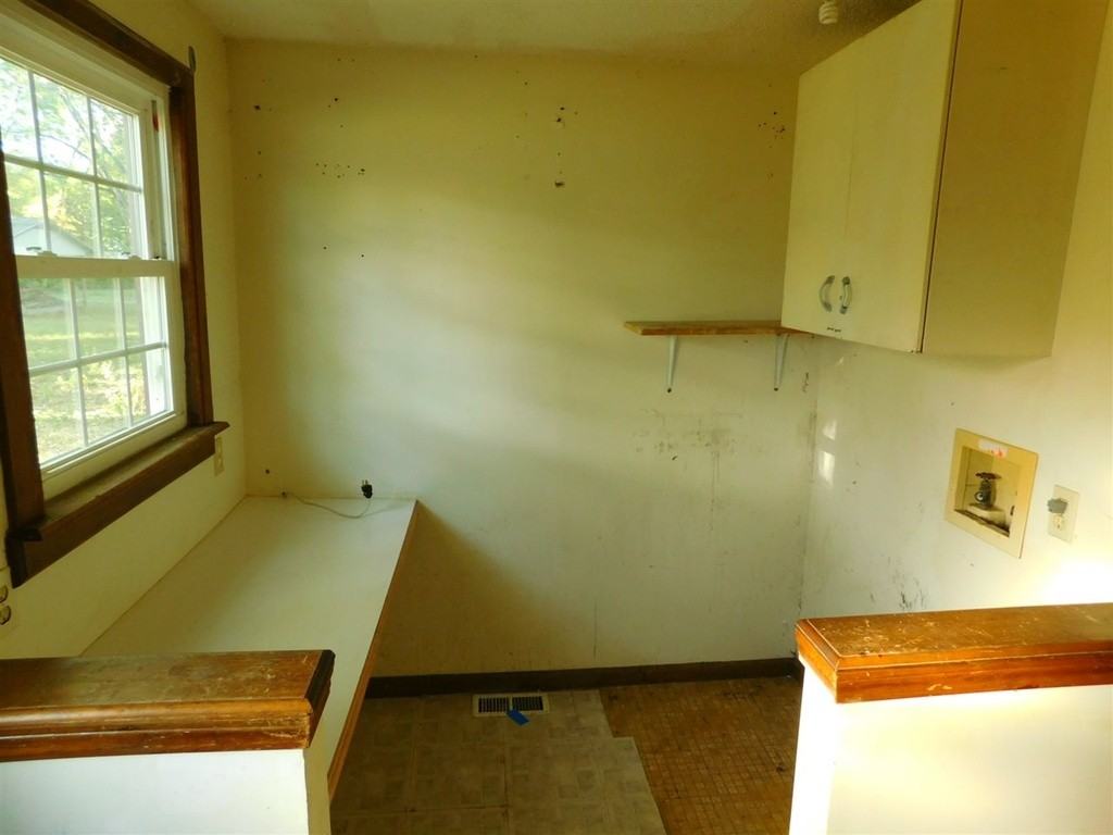 2143 Southwest Fillmore Street - Photo 3 of 11