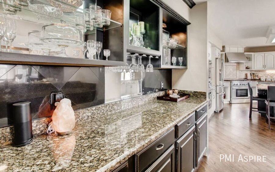 152 October Pl - Photo 4 of 38