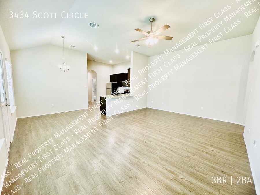 3434 Scott Cir - Photo 5 of 16