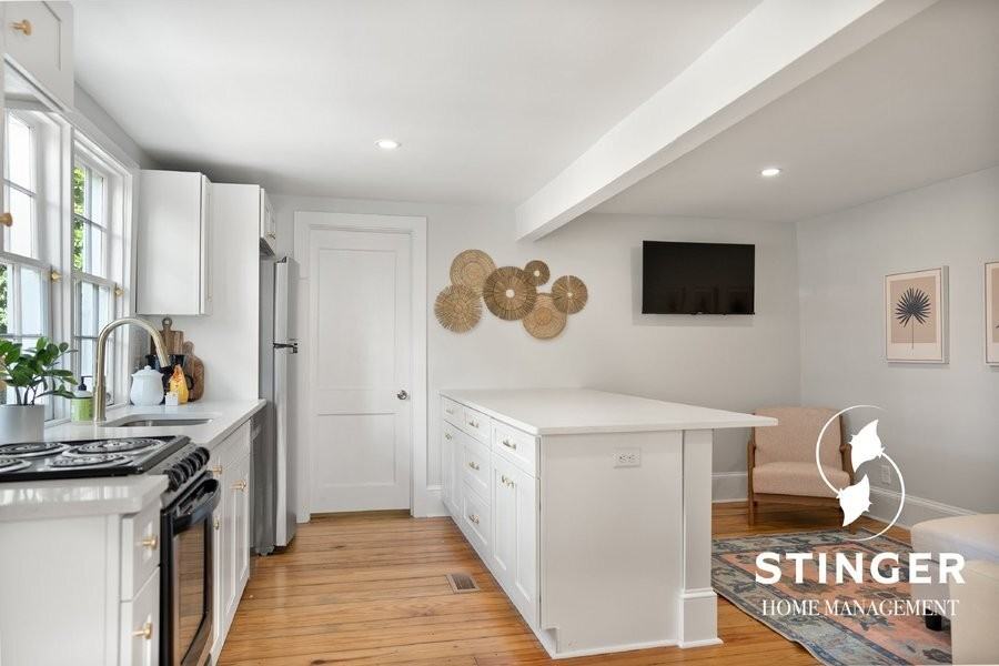 606 Carteret Street #2 - Photo 2 of 14