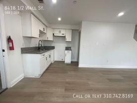 8418 1/2 Wall St - Photo 1 of 1