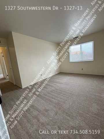 1327 Southwestern Dr #1327-13 - Photo 7 of 10