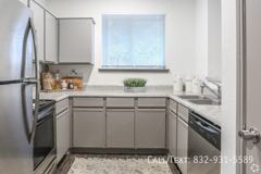 8401 Almeda Rd - Photo 1 of 1