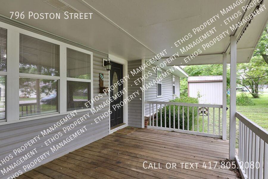 796 Posten St - Photo 2 of 16