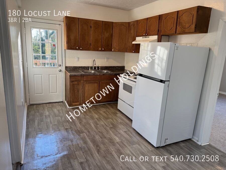 180 Locust Lane - Photo 5 of 11