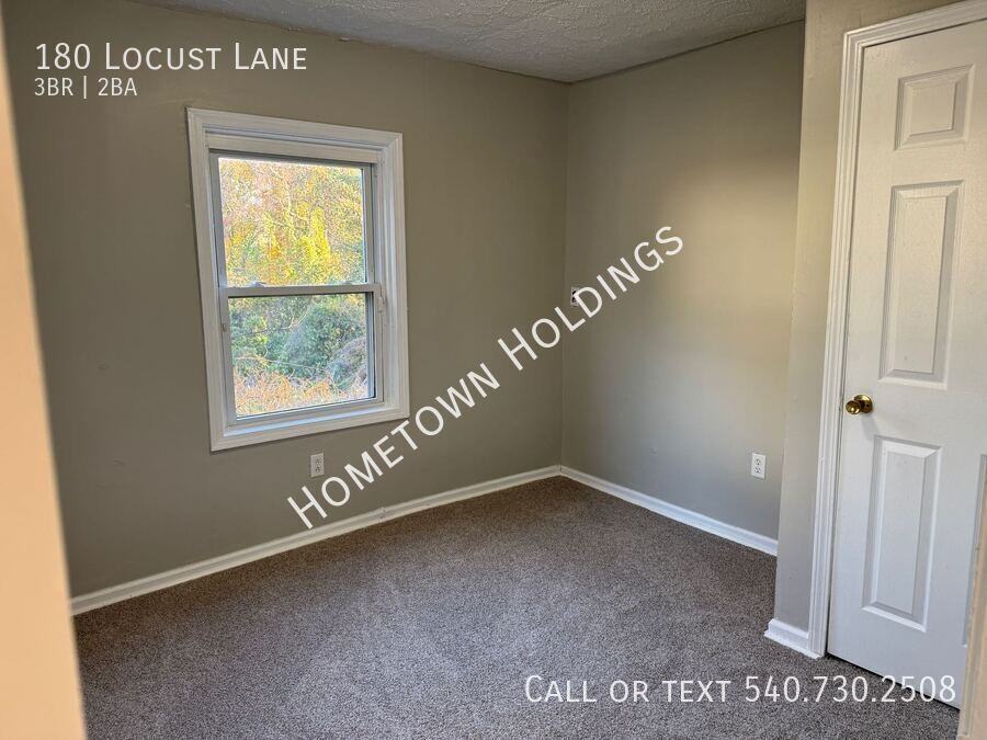 180 Locust Lane - Photo 7 of 11