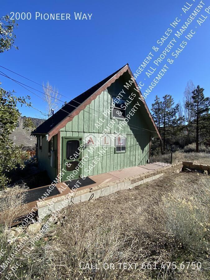 2000 Pioneer Way - Photo 5 of 26