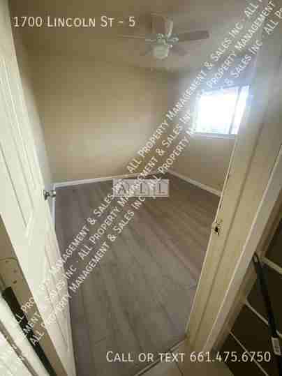 1700 Lincoln Street #5 - Photo 3 of 10