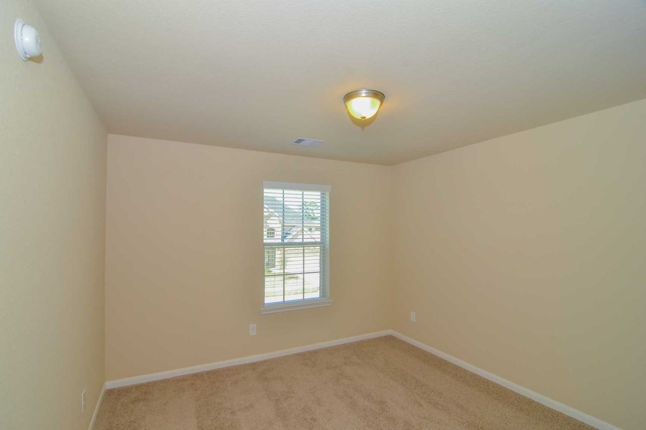 15706 Whispering Green Dr #15706 - Photo 2 of 24