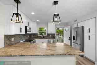 200 N El Mar Dr - Photo 1 of 1