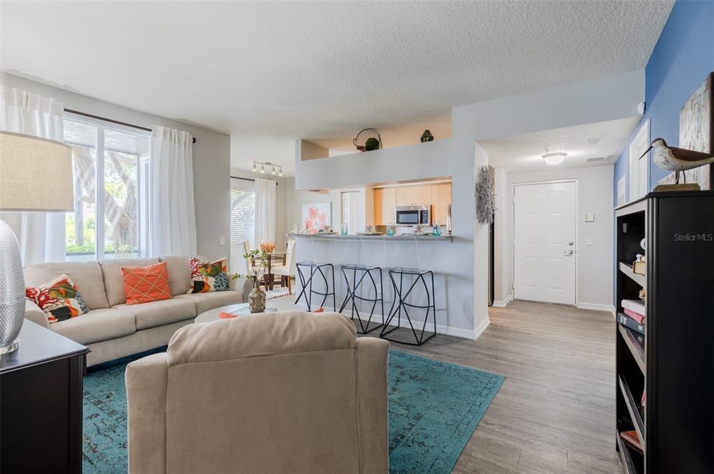 1010 Northwest Fresco Way - Photo 7 of 47