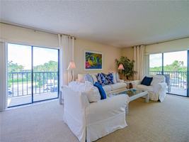 featured image of 1700 Ocean Dr