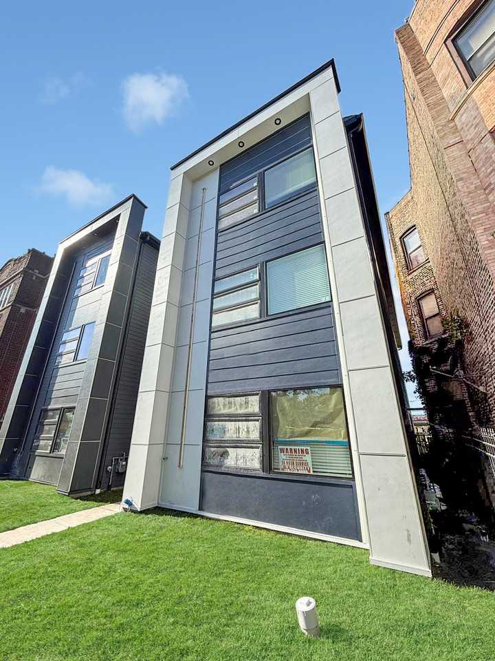 6218 South Doctor Martin Luther King Jr Drive #1