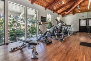 featured image of 1076 Carol Ln