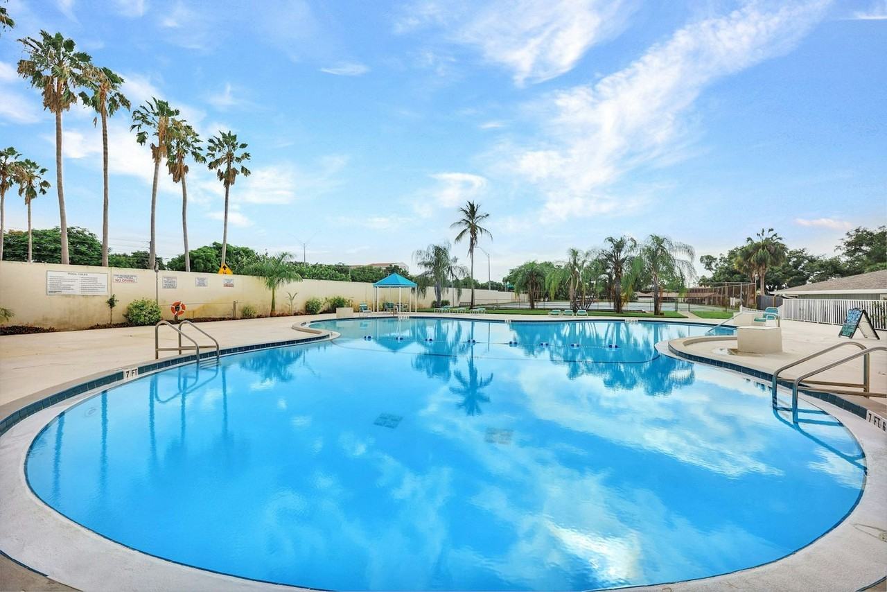 4280 Island Cir unit A, Unit A - Photo 5 of 8