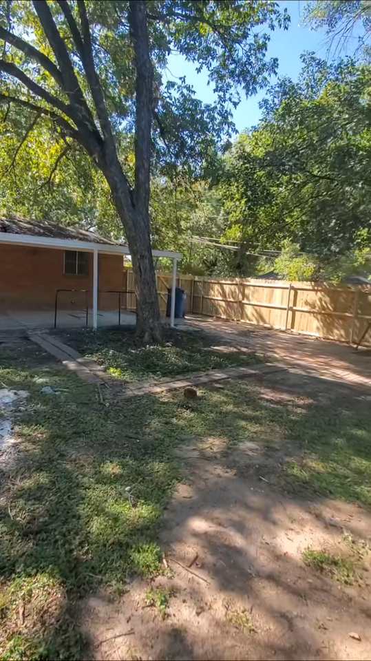 220 Fairmont Avenue - Photo 4 of 10