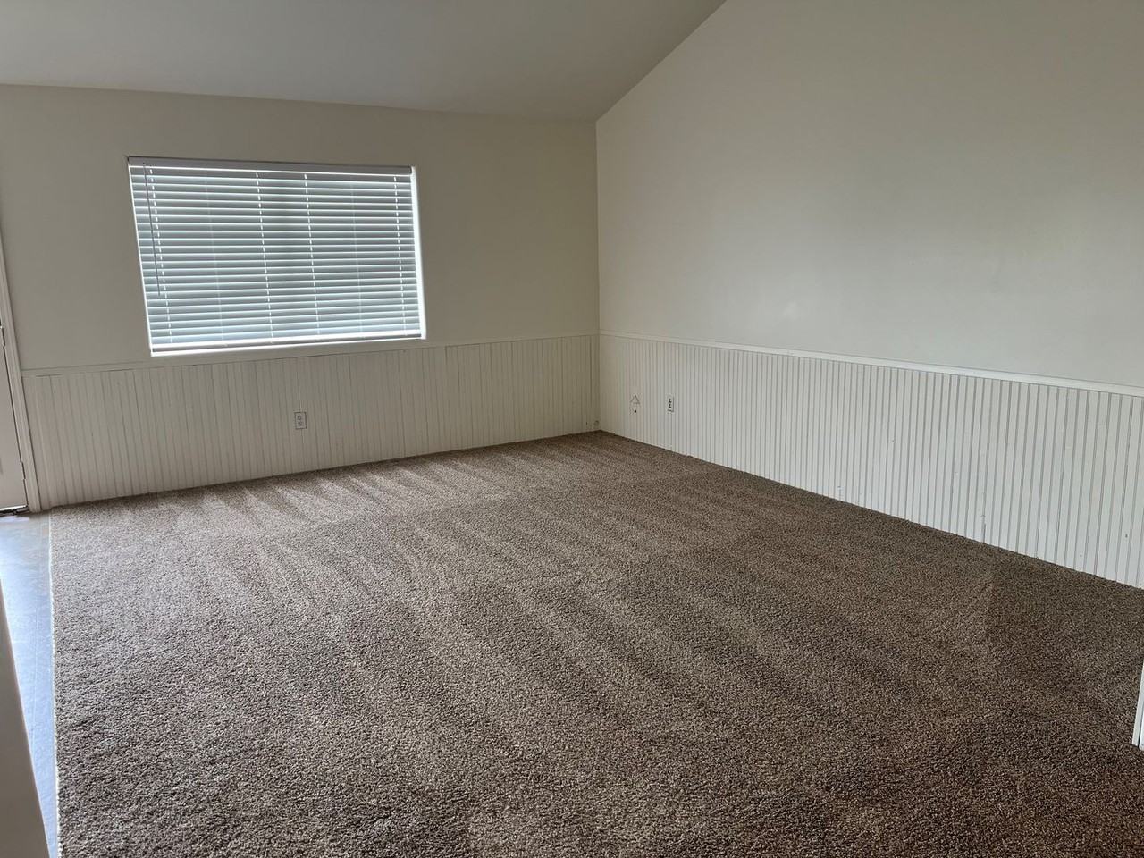 5002 Canyon Peak Drive - Photo 5 of 13