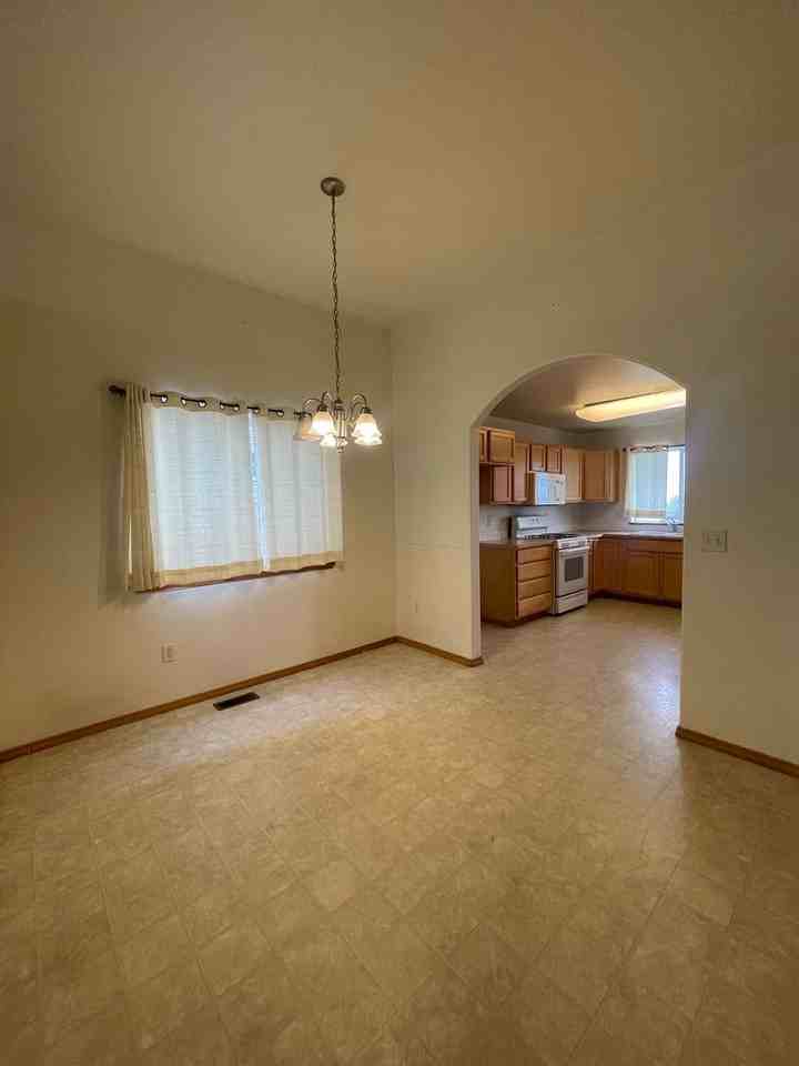 9318 North Oak Street - Photo 3 of 14