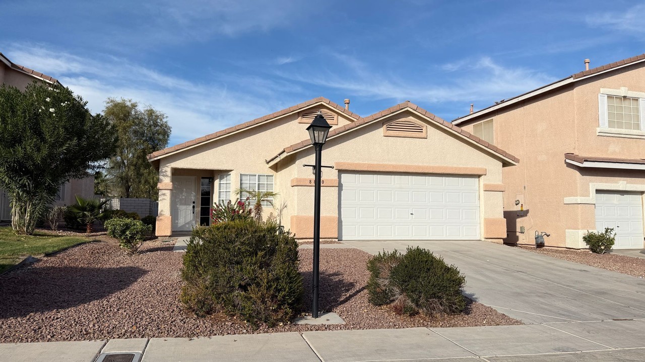 8840 Spinning Wheel Ave - Photo 3 of 24