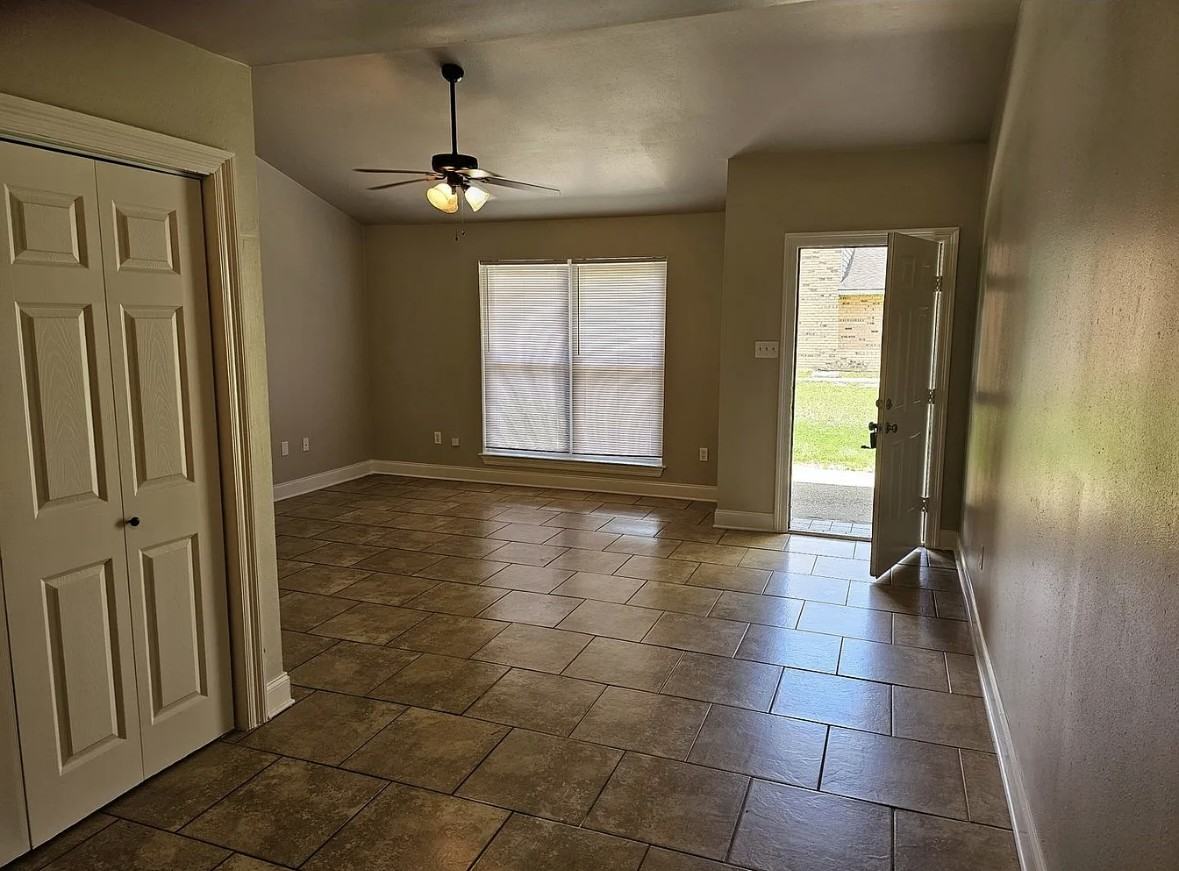 44154 Simpson Place - Photo 2 of 7