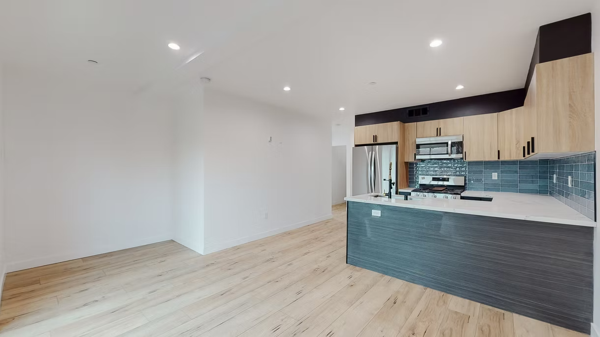 6807 Gloria Ave #6807 - Photo 2 of 15