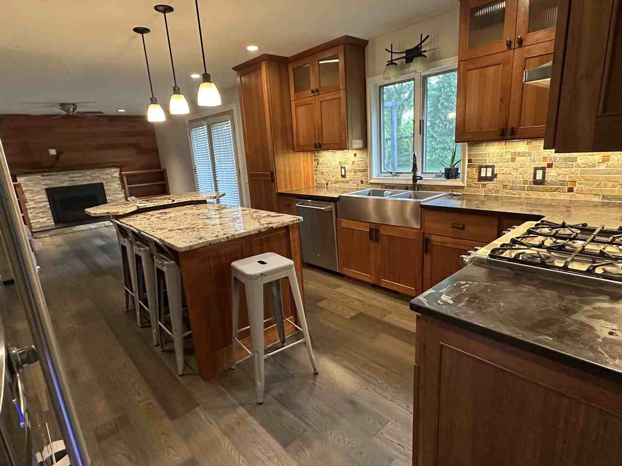 1009 Stanford Dr #NA - Photo 2 of 21