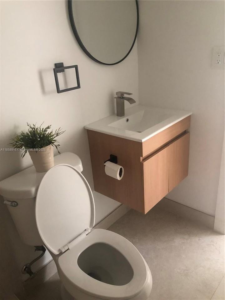 300 Nw 97th St #NA - Photo 7 of 16