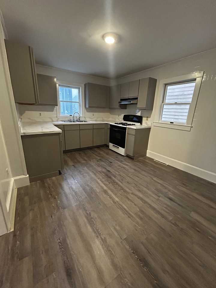 17 Franklin Street #1 - Photo 6 of 14