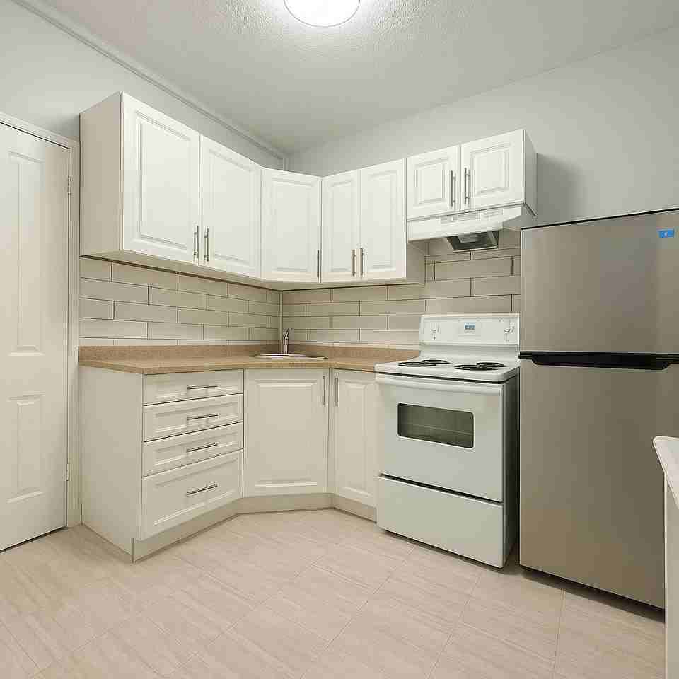 33 Ontario St #4 - Photo 3 of 10