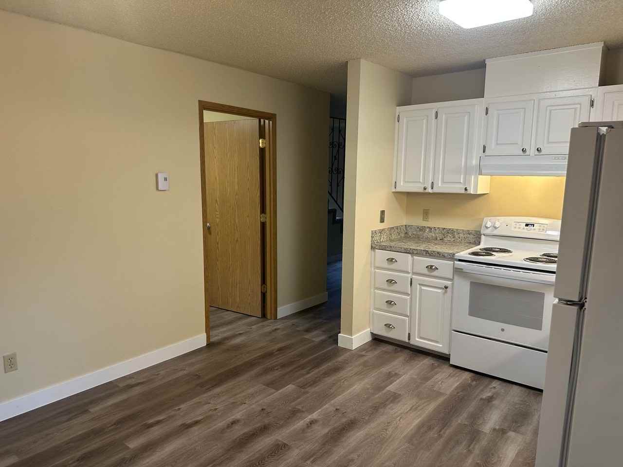 Meldrum Place Apartments - Photo 3 of 16