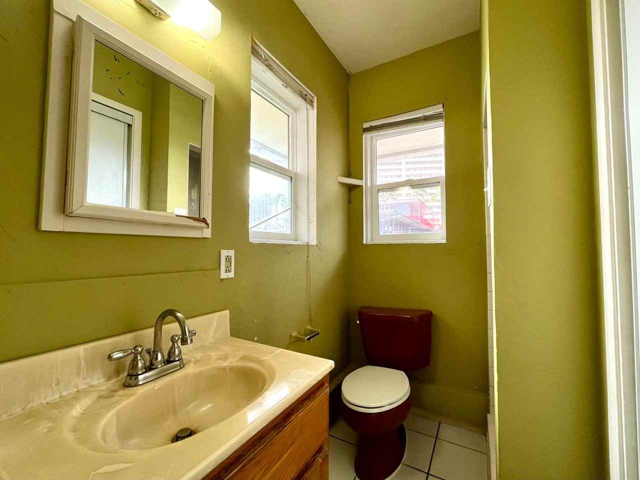 444 Pau St #E - Photo 6 of 8