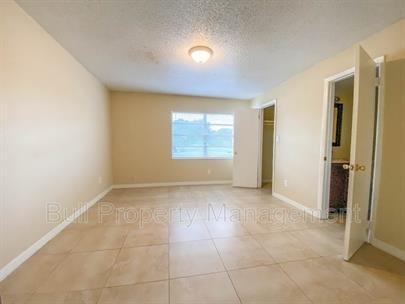 Cherry Oaks APT - Photo 4 of 22