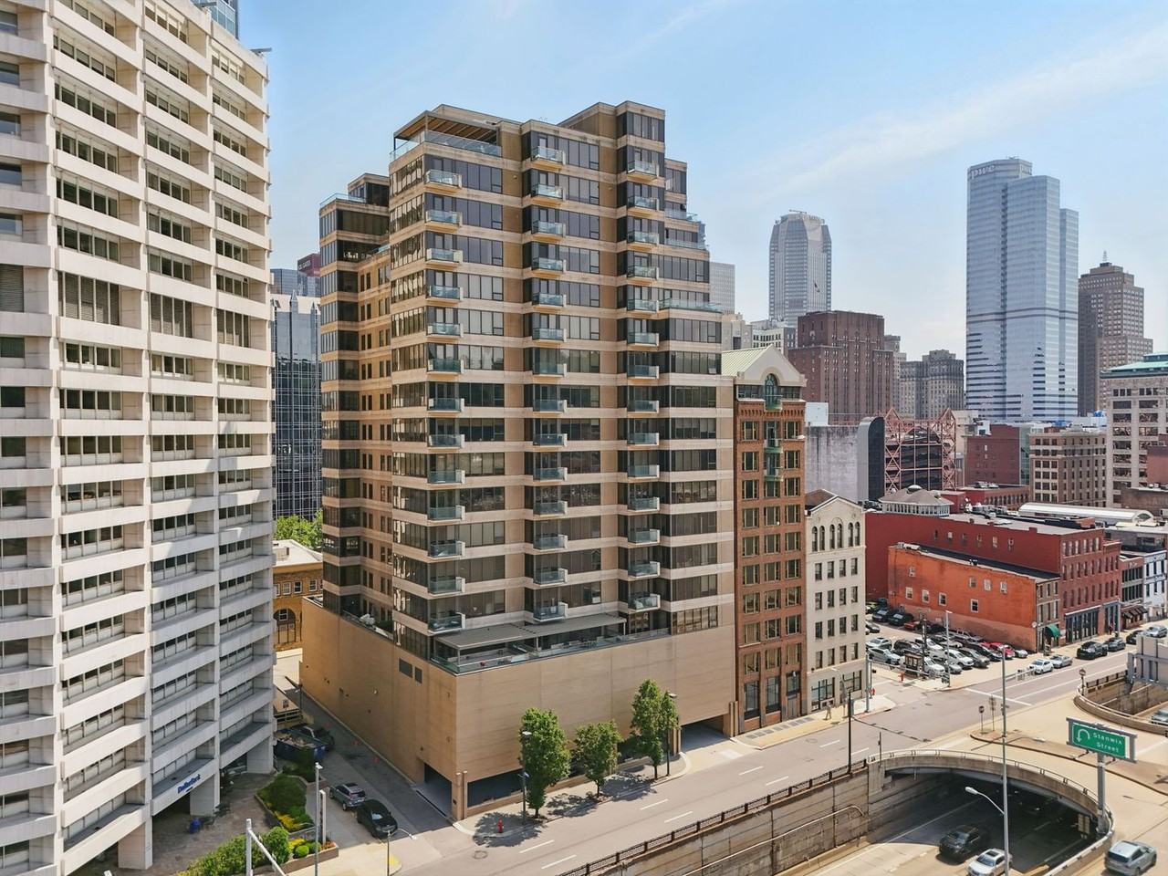 151 Fort Pitt Blvd