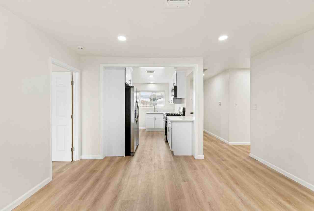 5162 Ewing Street - Photo 2 of 17