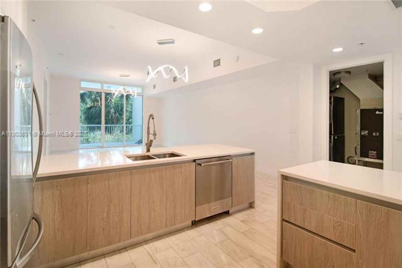 14951 Royal Oaks Ln #107 - Photo 4 of 26