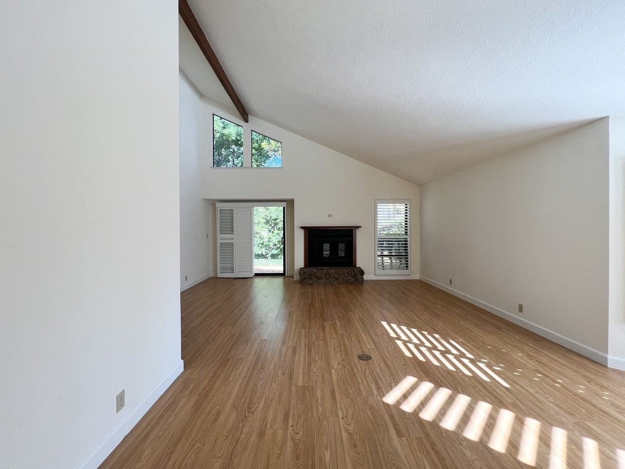 1820 Granger Way - Photo 3 of 27