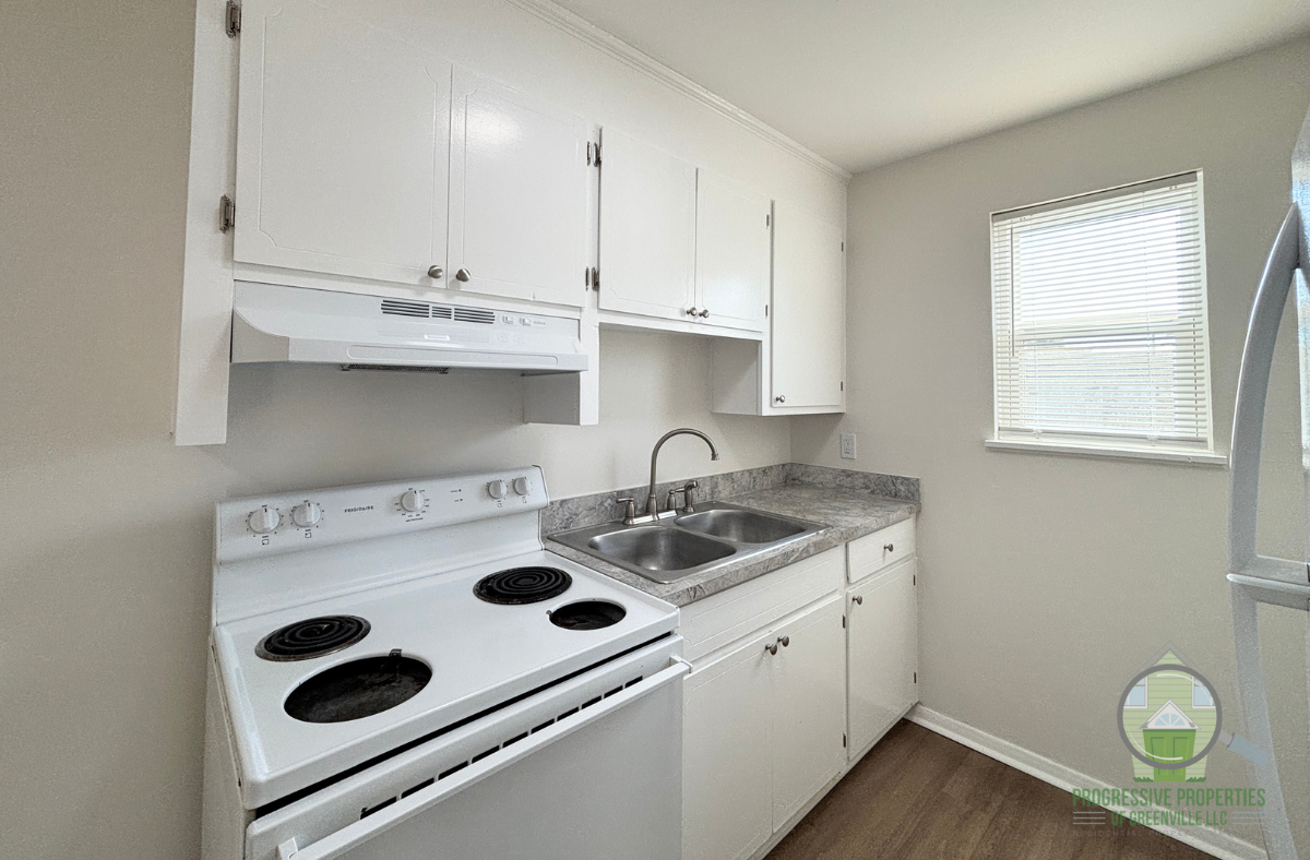 3001 Old Buncombe Road - Photo 4 of 19