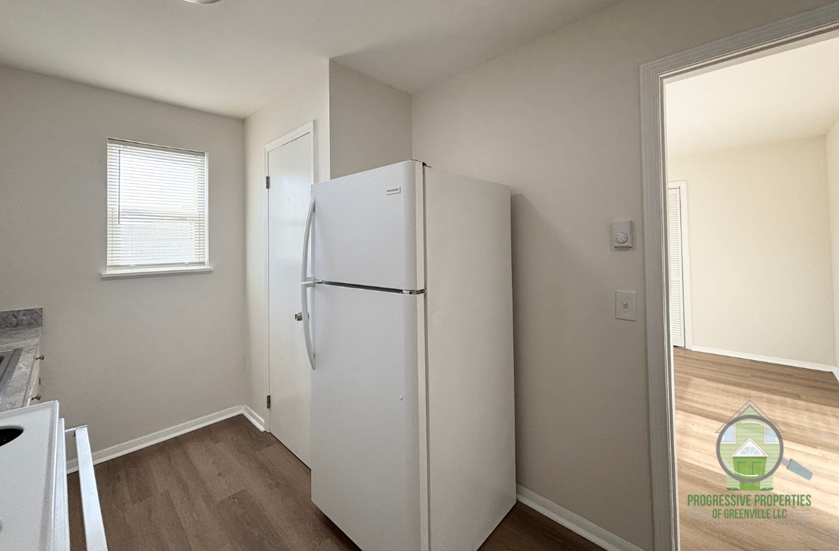 3001 Old Buncombe Road - Photo 5 of 19