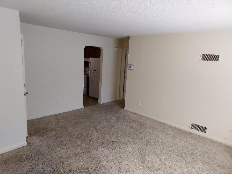 823 Springfield Road - Photo 3 of 10