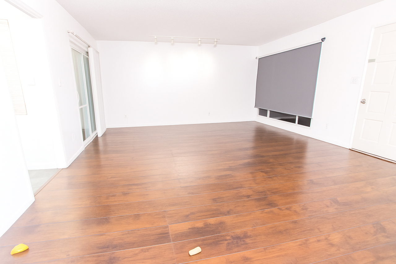 1245 11th Street - Photo 2 of 9