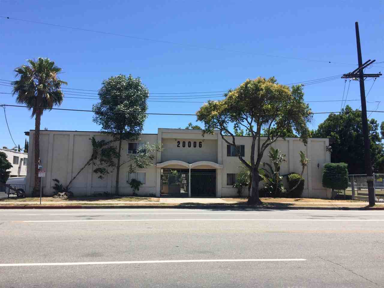 AJ Winnetka / 20006 Roscoe Blvd / John / RC - Photo 3 of 11