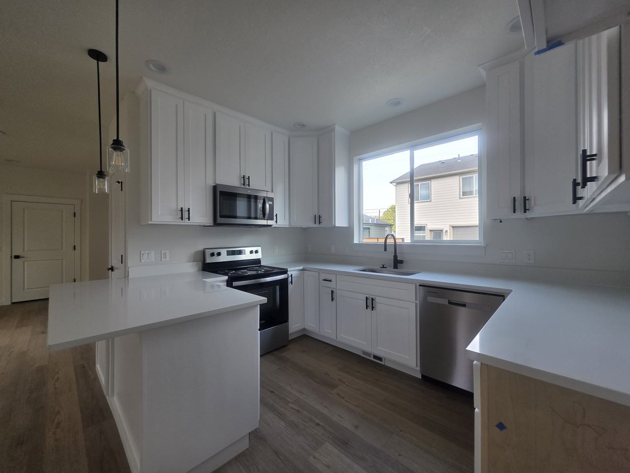 MHH8-17- 731 E Street Independence, OR 97351 - Photo 7 of 36