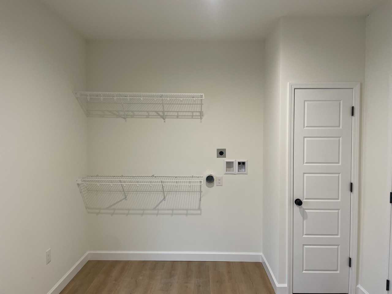 Campus Corner Apartments - Photo 7 of 8