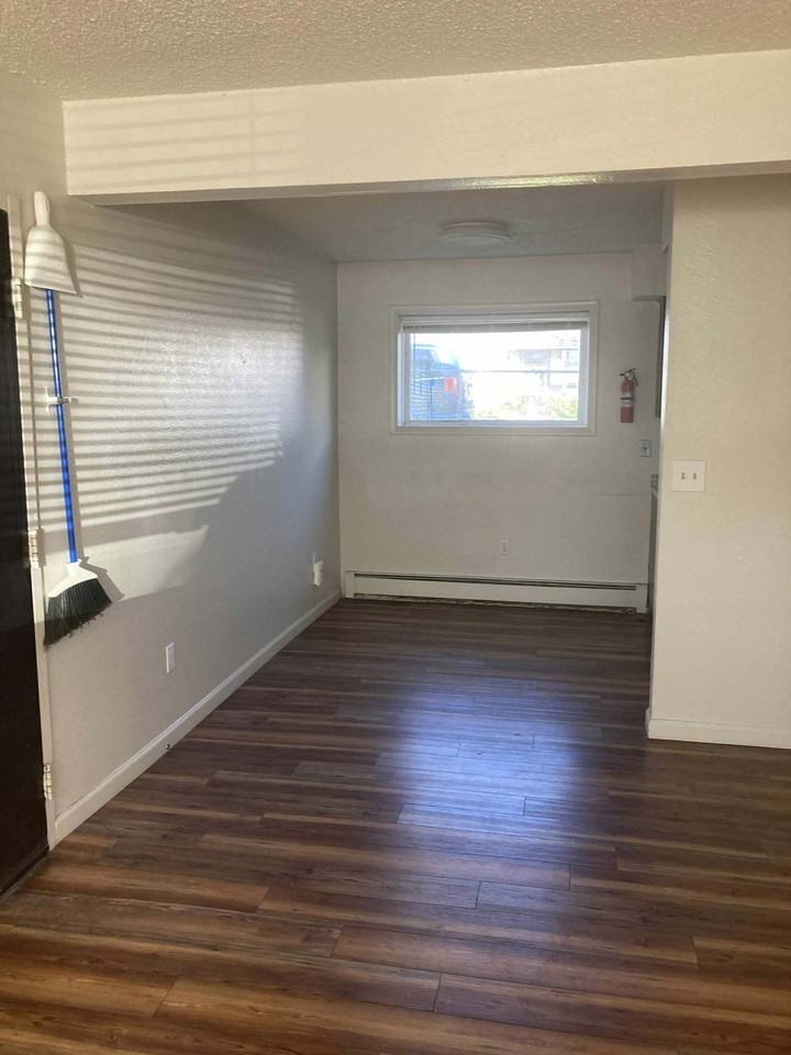 4228 San Roberto Avenue - Photo 2 of 12