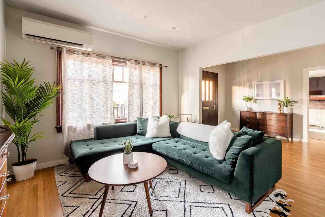 3046 Ne Glisan St #1309827P - Photo 3 of 33