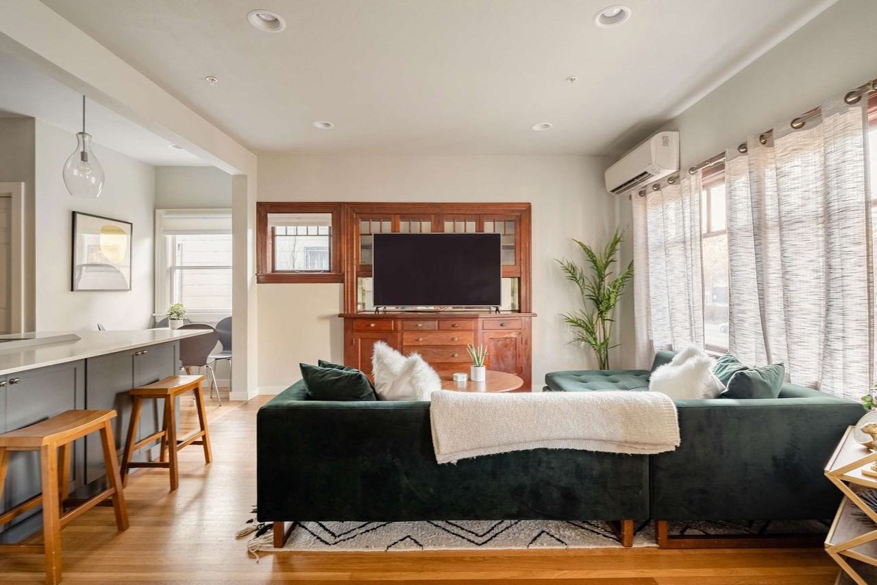 3046 Ne Glisan St #1309827P - Photo 4 of 33