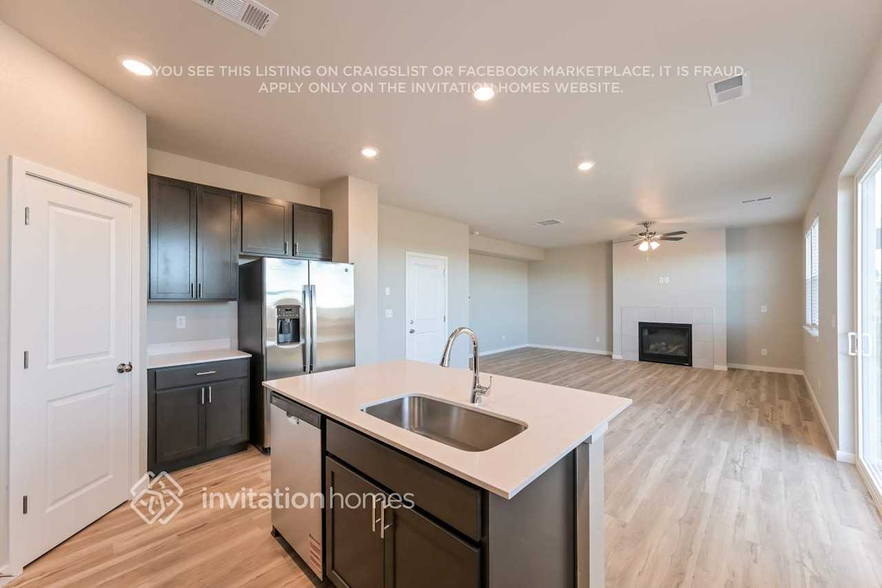 22855 E 47th Ave - Photo 7 of 18