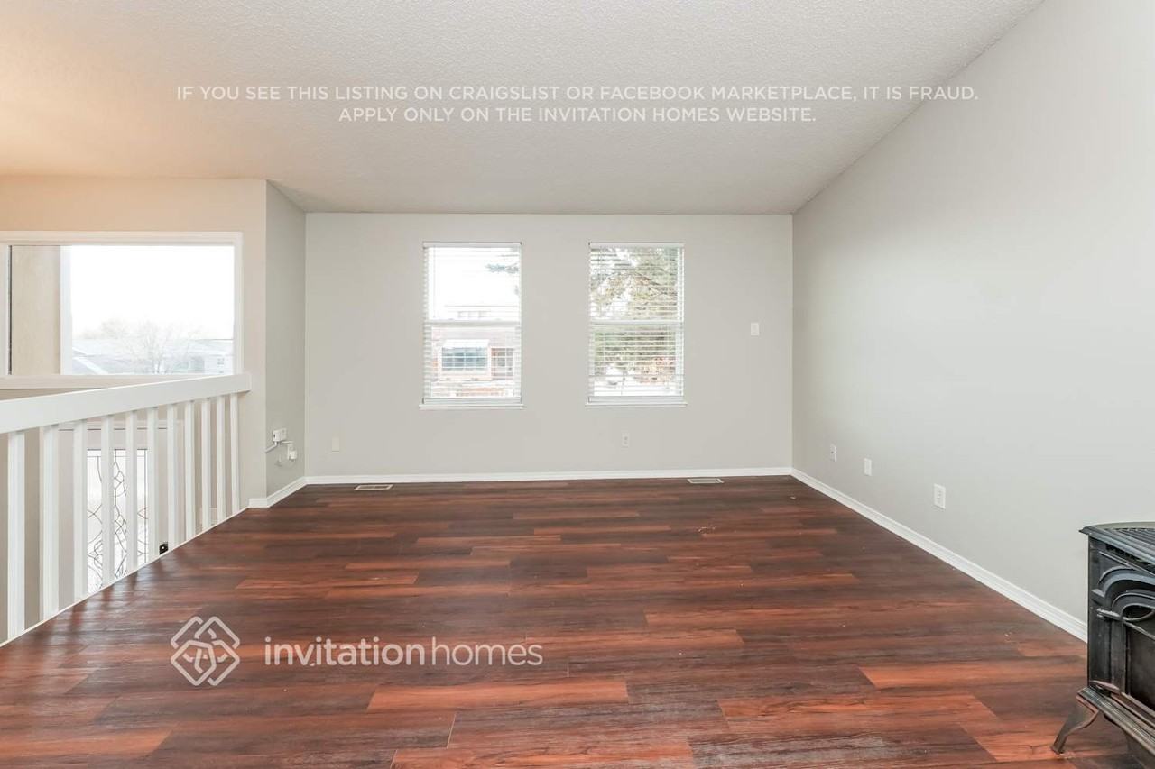 2925 Rhapsody Dr - Photo 6 of 18