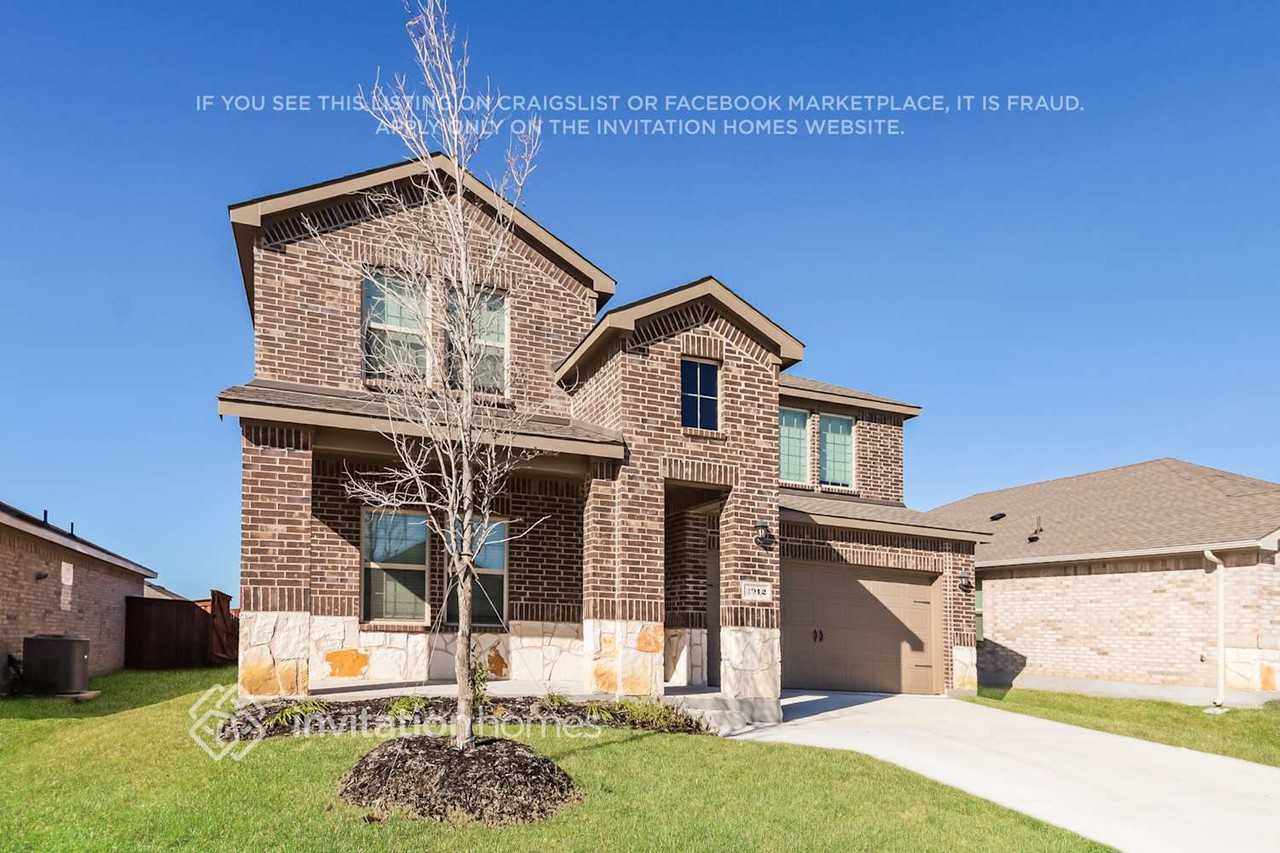 3912 Malachite Drive - Photo 4 of 18