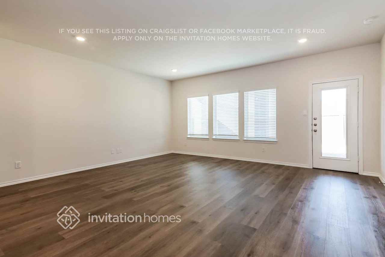 3912 Malachite Drive - Photo 5 of 18